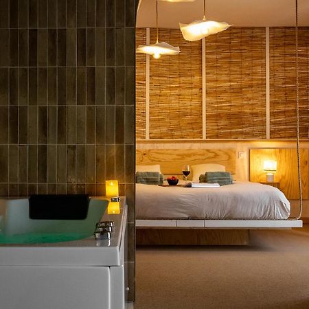 Love Room Suite Bali - Auray En Bretagne Brech 外观 照片
