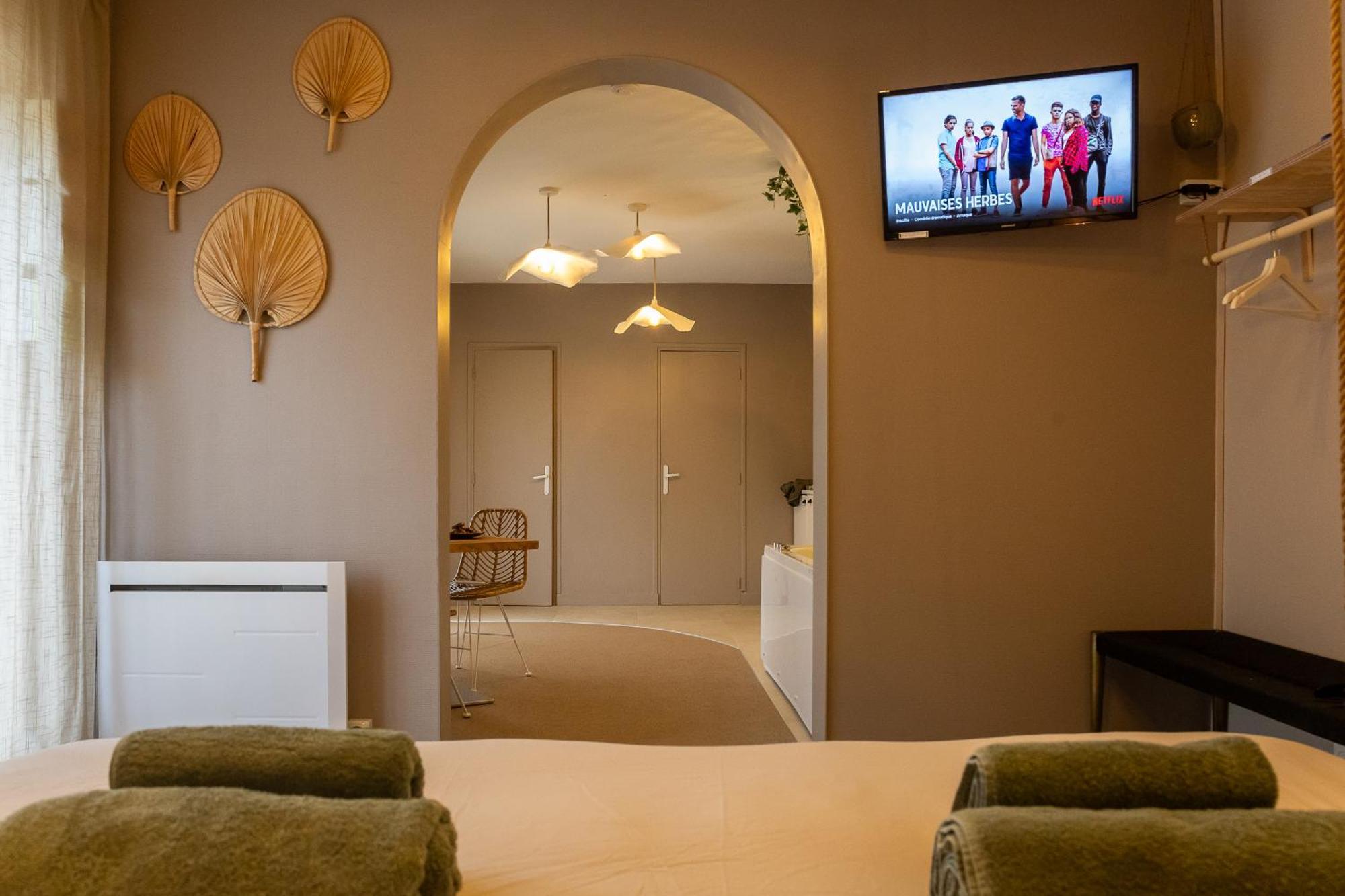 Love Room Suite Bali - Auray En Bretagne Brech 外观 照片