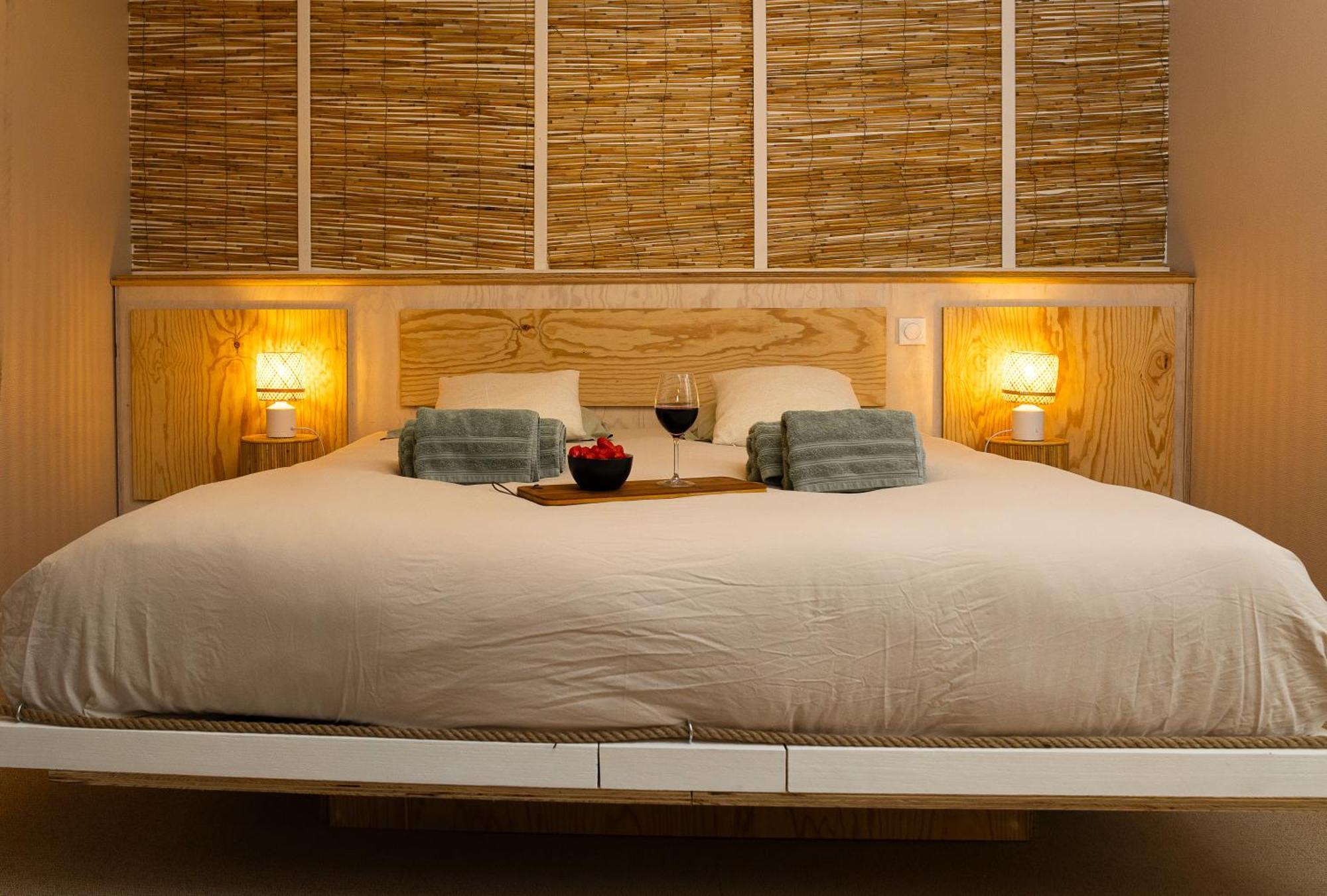 Love Room Suite Bali - Auray En Bretagne Brech 外观 照片
